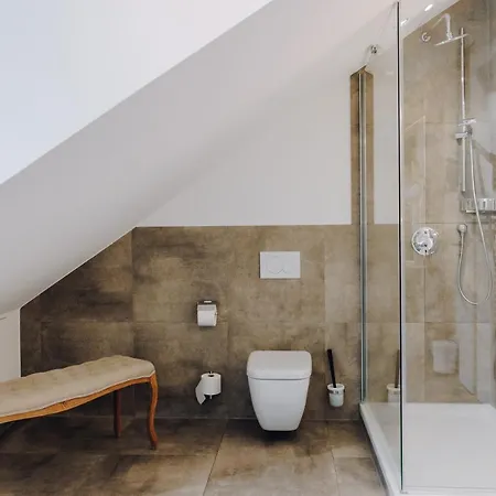 Little 7 - Boutique Ratisbona