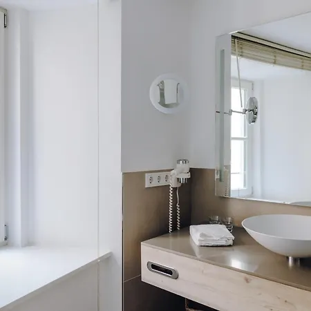 Hotell Little 7 - Boutique *