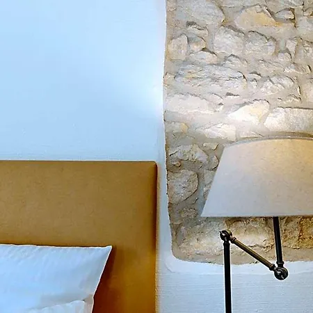 Little 7 - Boutique Szálloda